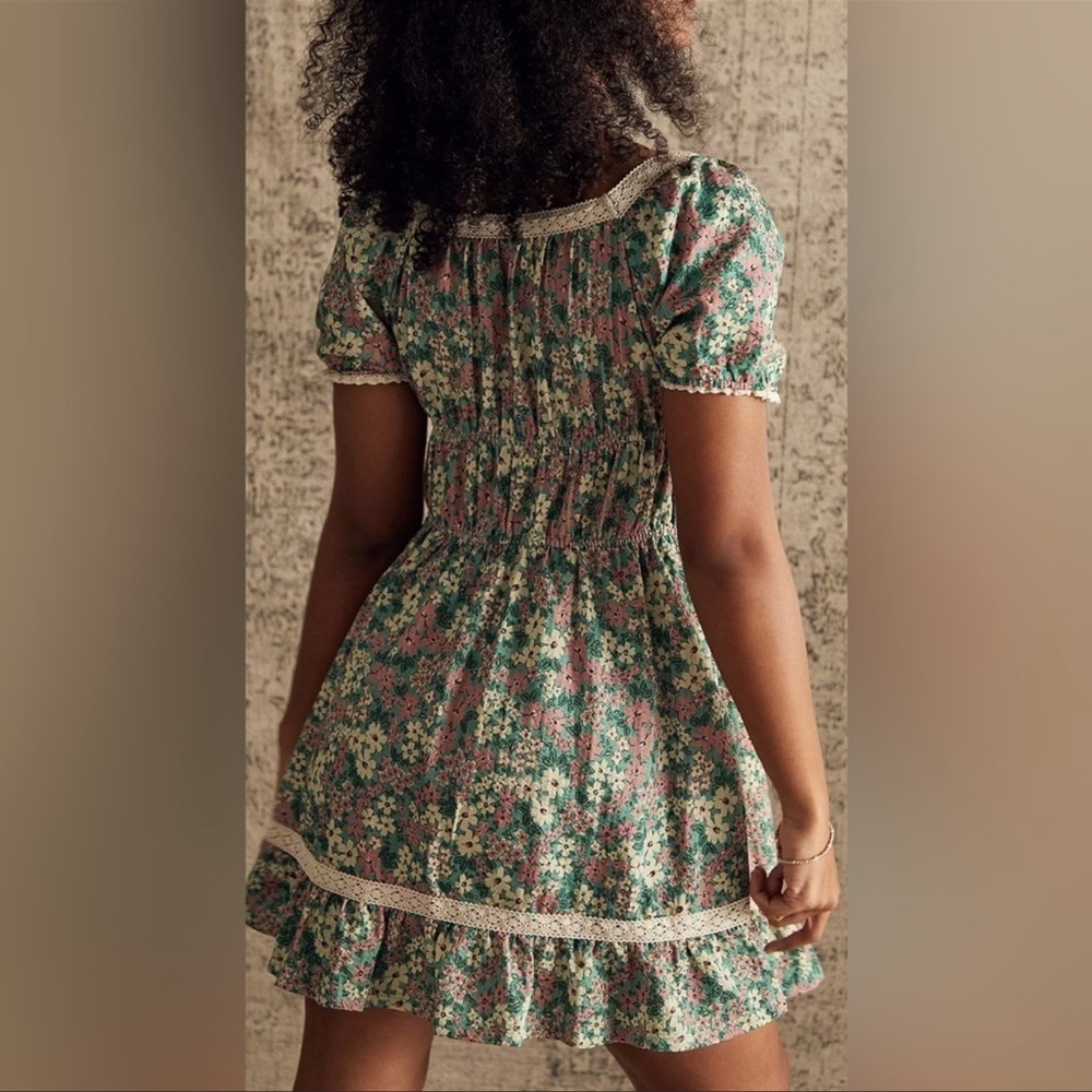 NWT Urban Outfitters Alice Green Floral Mini Dress